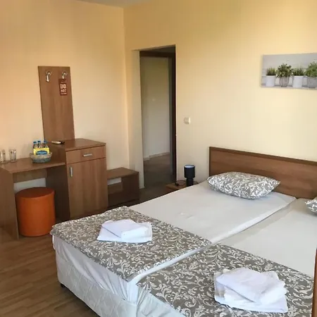 семеен астра Хотел 3*