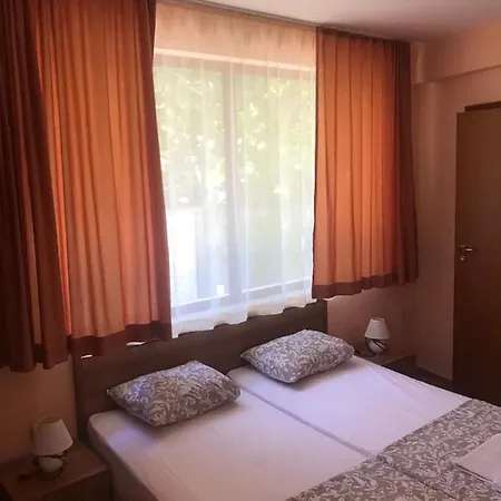 семеен астра Хотел 3*