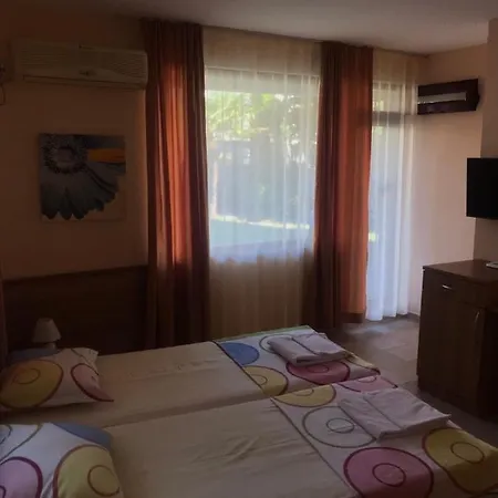 семеен астра Хотел Черноморец