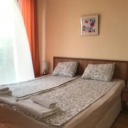 Хотел семеен астра Черноморец