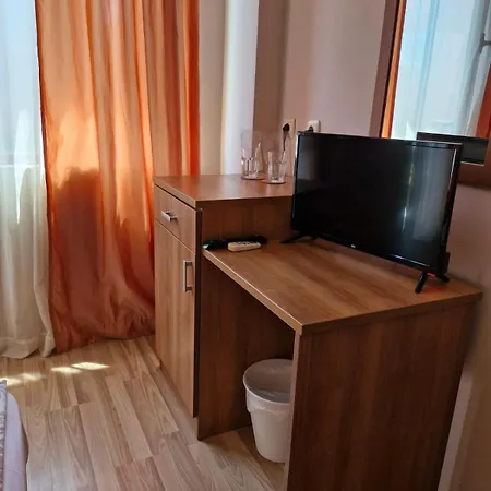 Хотел семеен астра